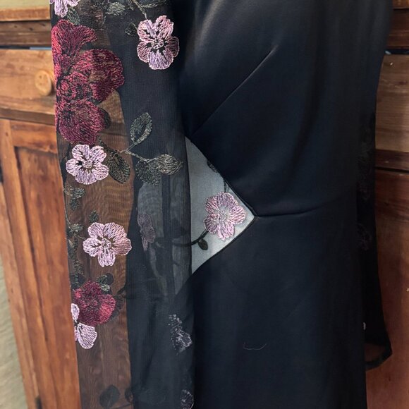 Sexy Black Dress - Picture 3 of 8